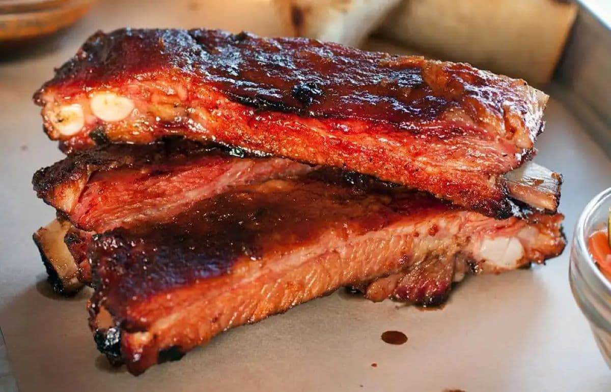 NOW OPEN: Barbizza’s Brings Memphis-Style Barbecue & Pizza to the East Side