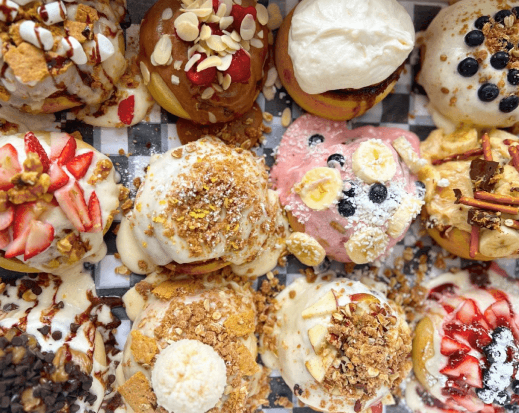 Cinnaholic Brings Customizable Cinnamon Rolls to the East Side