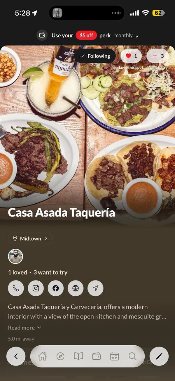 A restaurant page in the app, with its Foodie Club perk banner