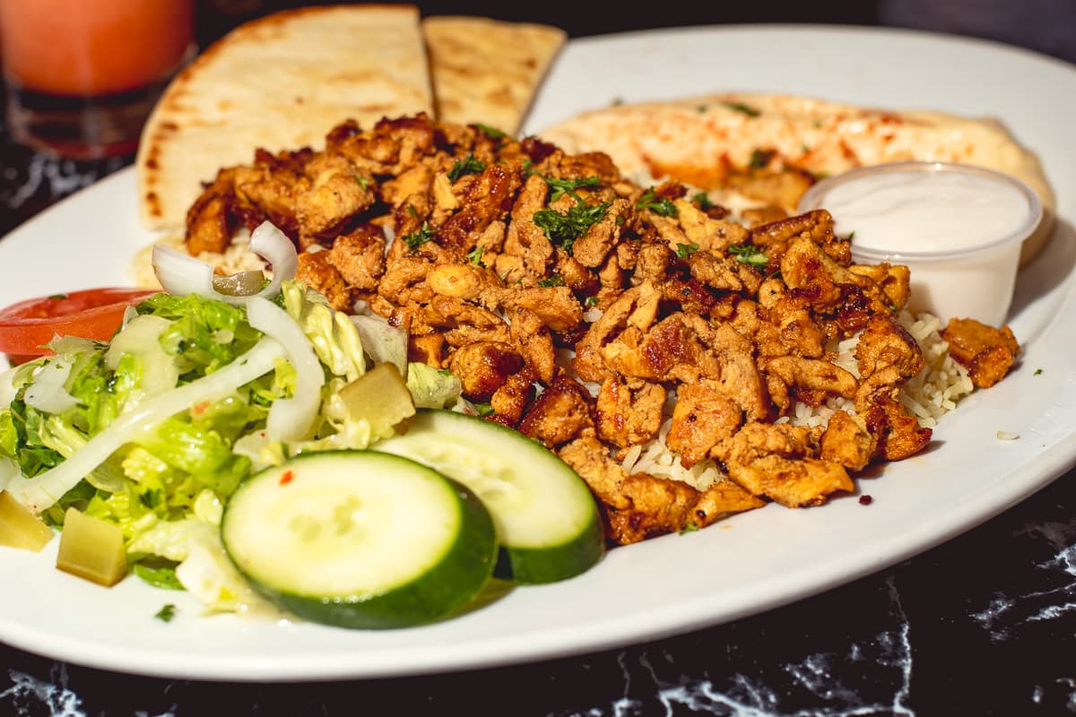 Chicken shawarma plate at Casa Pita (Photo by Jackie Tran)