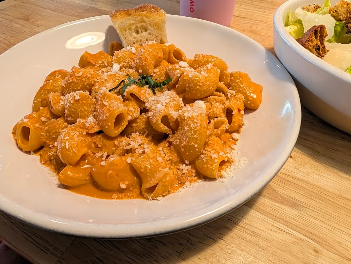Vodka pasta at Noodies (Photo by Jackie Tran)