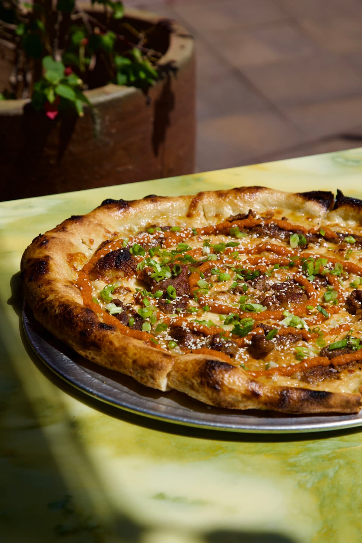 Bulgogi pizza special at SISTERS Restaurant & Bar (Photo by Hannah Hernandez)
