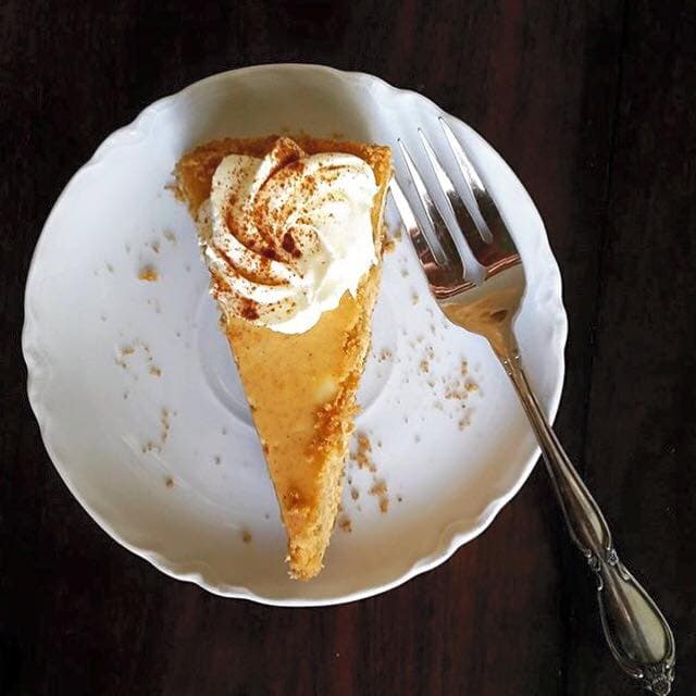 14 Places To Purchase A Thanksgiving Pie Or Dessert
