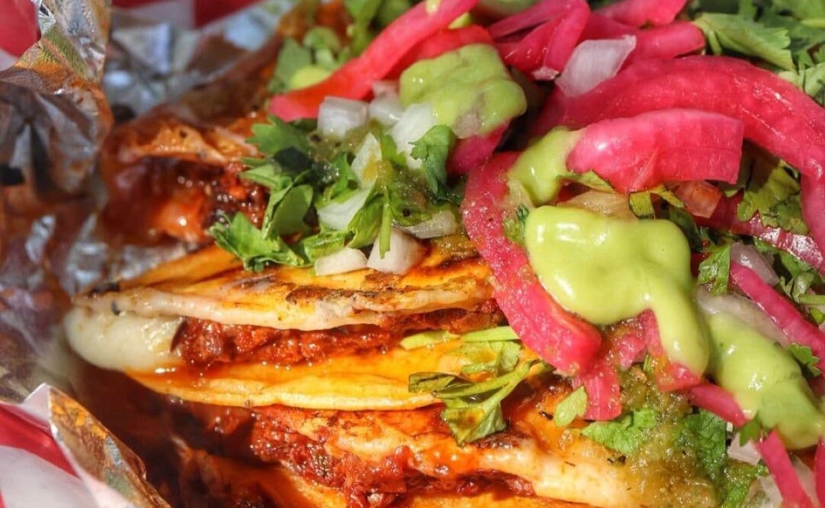 New Summer Hours & Tacos Galore at 520 Taco Stop