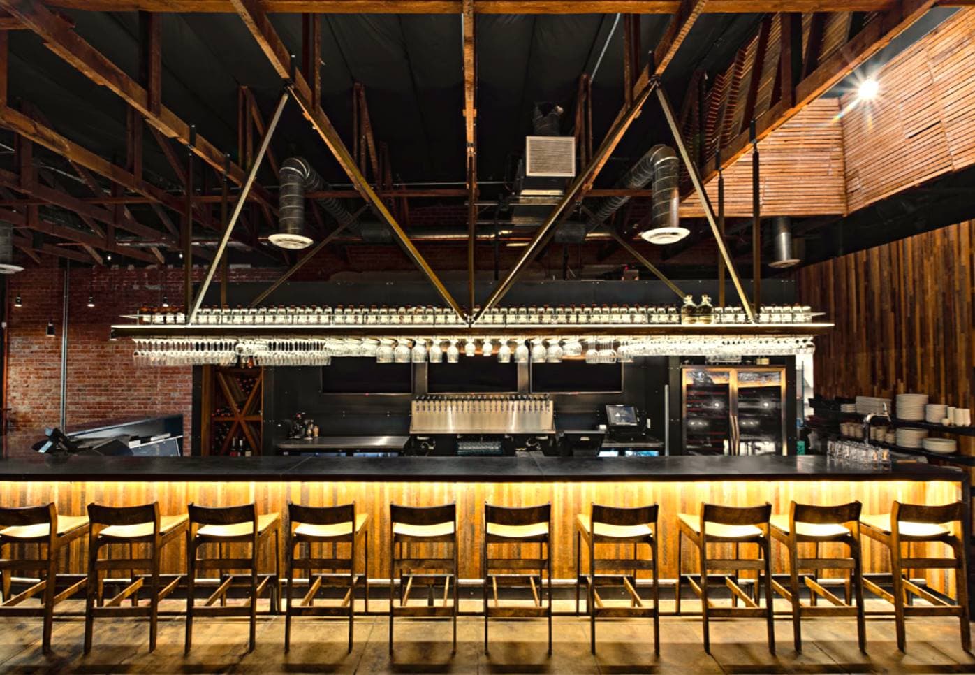 August Food Events at Ermanos Craft Beer & Wine Bar