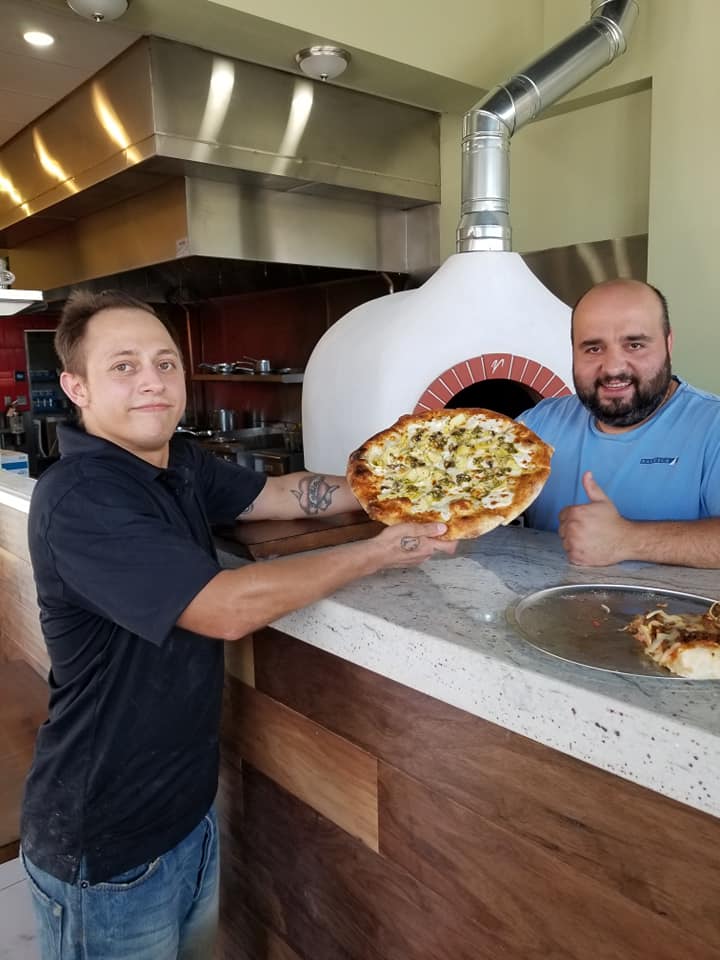 Bacio Italiano to open tonight in former Red’s Smokehouse & Tap Room