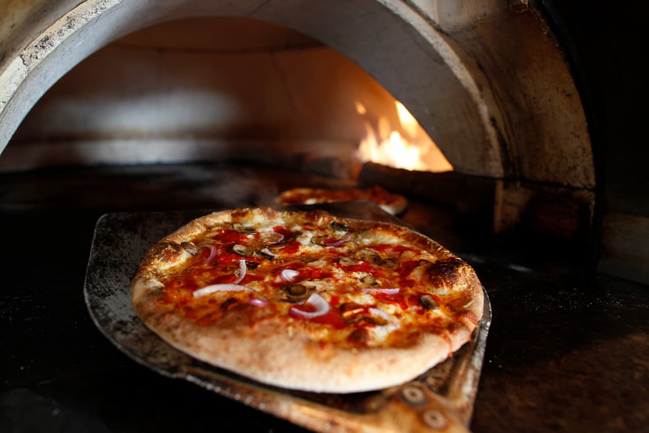 BYOP (Build Your Own Pizza) at Sauce