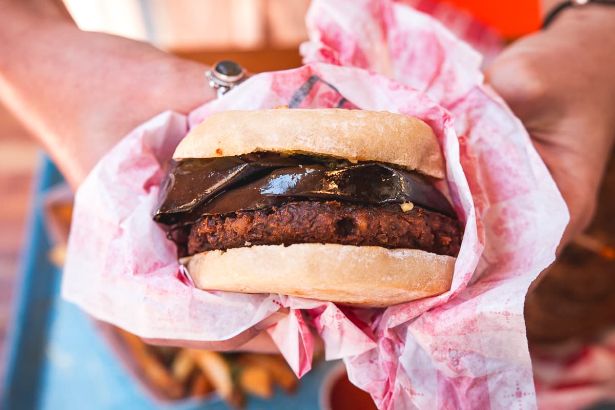 B9 Burger at Beaut Burger (Credit: Jackie Tran)