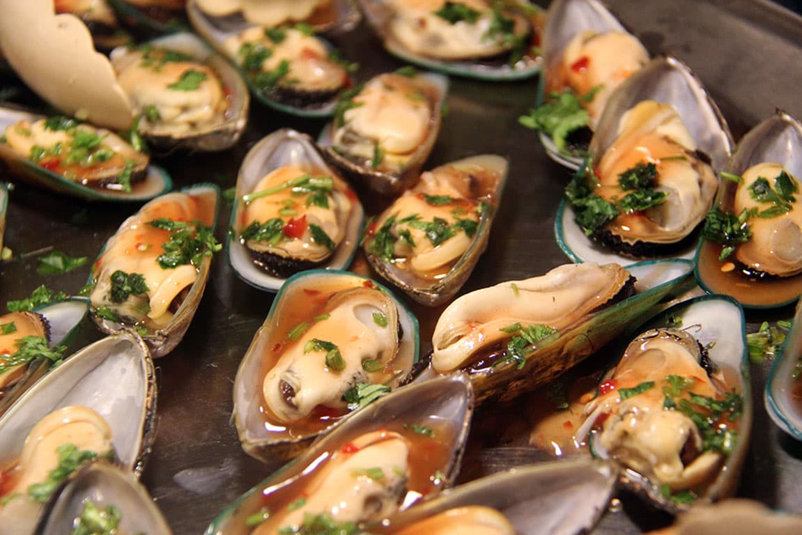 Steamed Muscles at New China Buffet (Photo Credit: Sarah Pelfini)