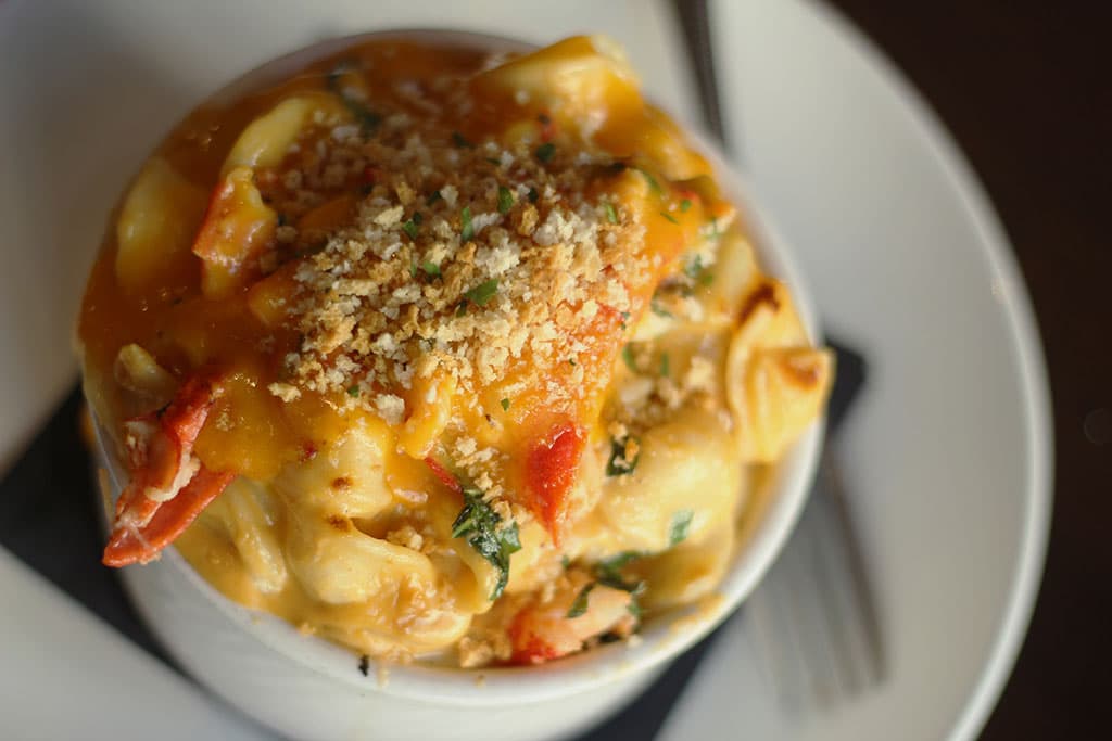Lobster Mac & Cheese at HUB (Credit: Shana Gegantoca)