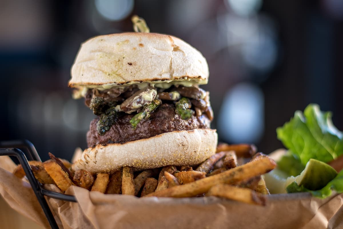 McClendon Burger special and fries at Diablo Burger (Credit: Jackie Tran)