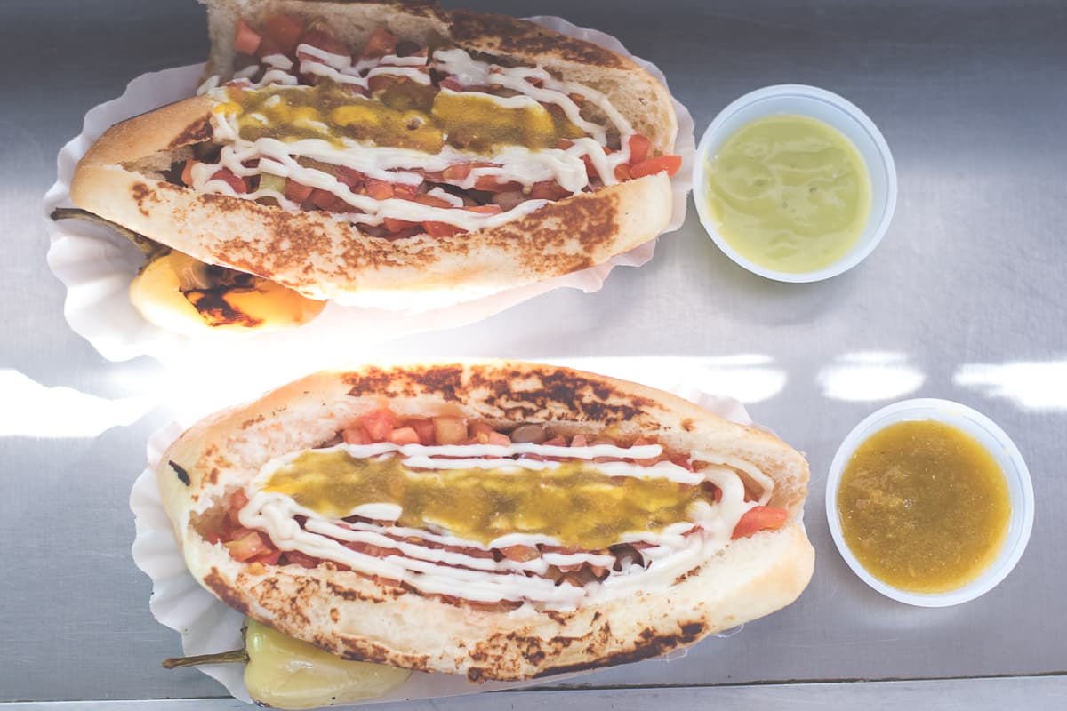 Chipilones style hot dog at Ruiz Hot-Dogs (Credit: Jackie Tran)