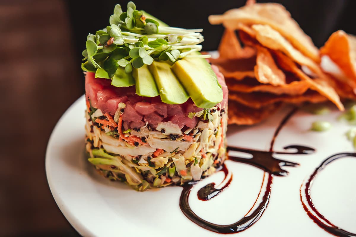 Ahi Poke at HUB Restaurant & Ice Creamery (Credit: Jackie Tran)