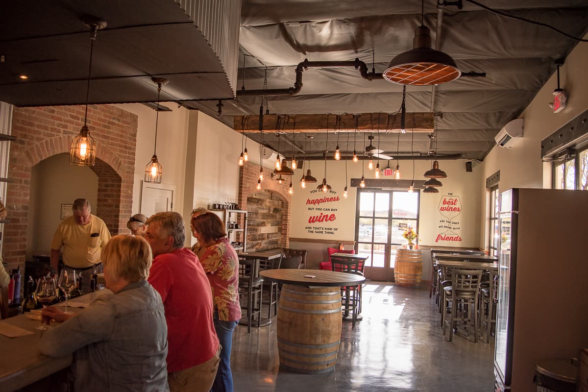 Arizona Wine Collective tasting room (Credit: Jackie Tran)