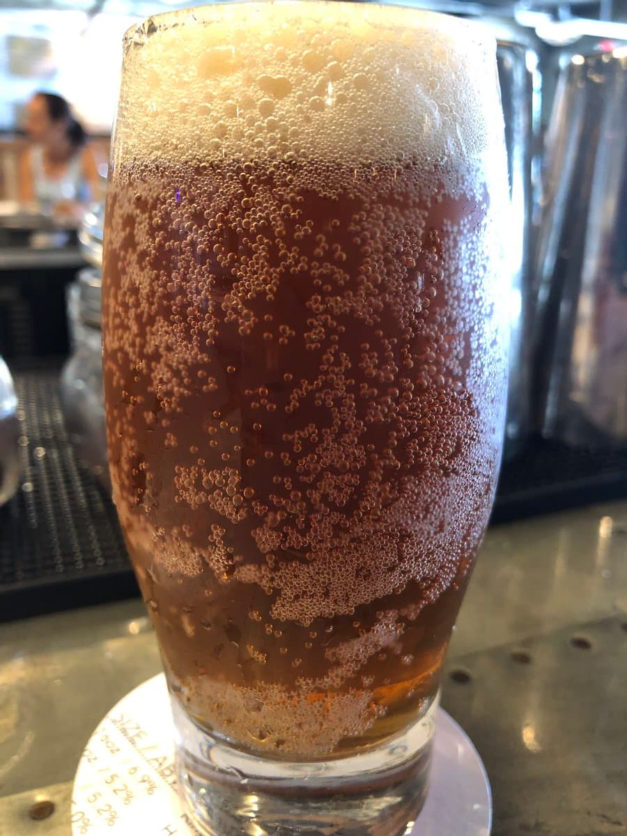 Bubbles clinging to a dirty glass (Photo courtesy of thebeerfairy.com)