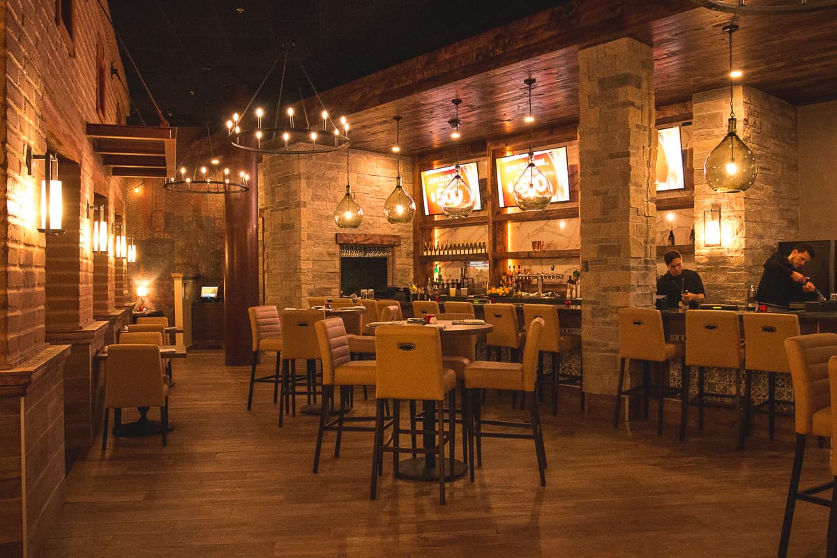Bar at Bellissimo Ristorante Italiano (Credit: Jackie Tran)