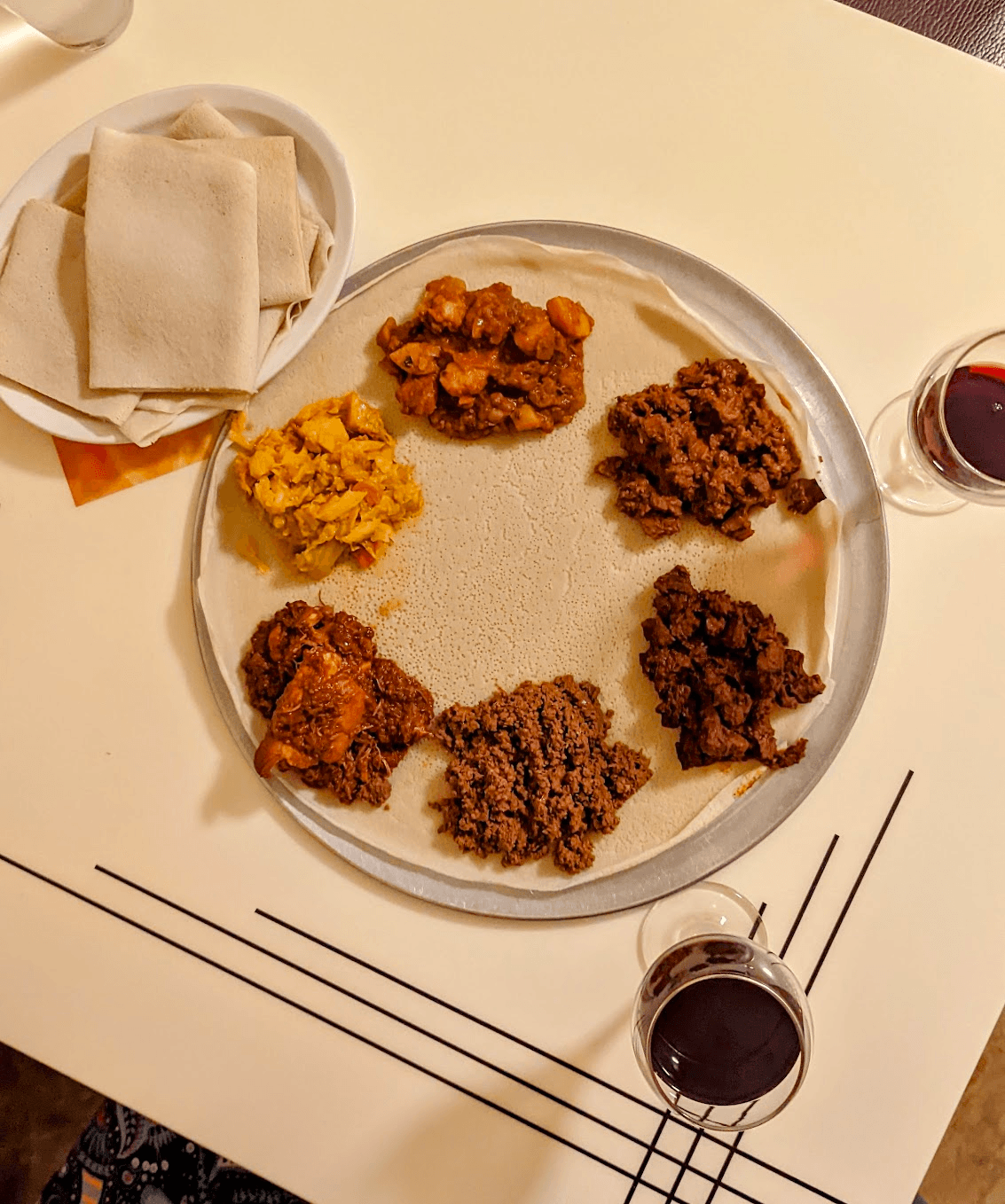 Mixed Meat and Veggie sampler at Zemam's Too (Photo by Addie Ibarra