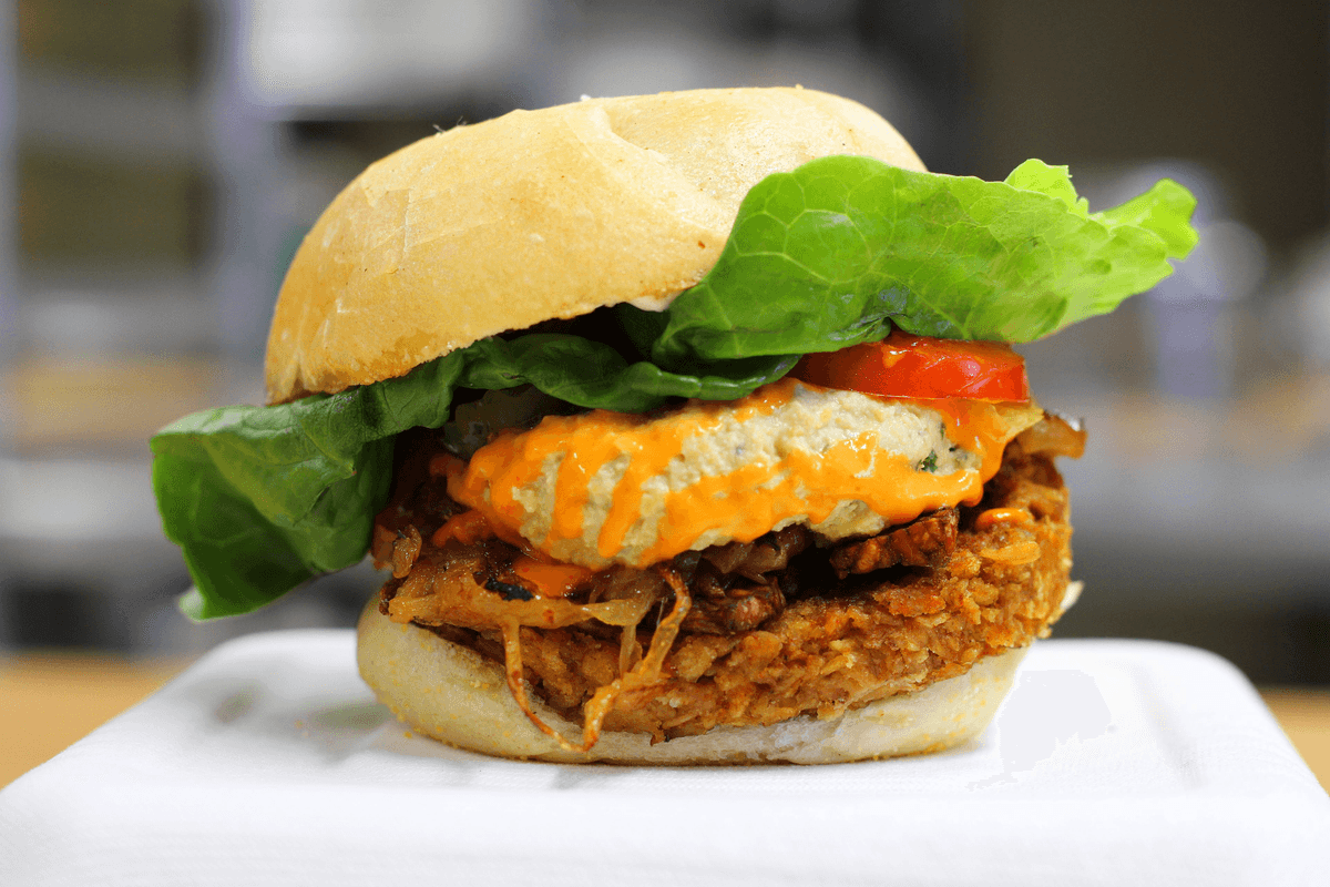 Wildcat Burger – Lovin’ Spoonfuls (Photo by Mark Whittaker)