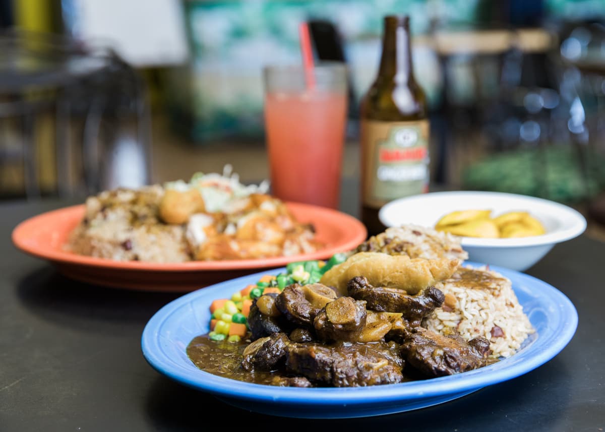 Oxtail Stew at Dâs Island Grill JA (Credit: Taylor Noel Photography)