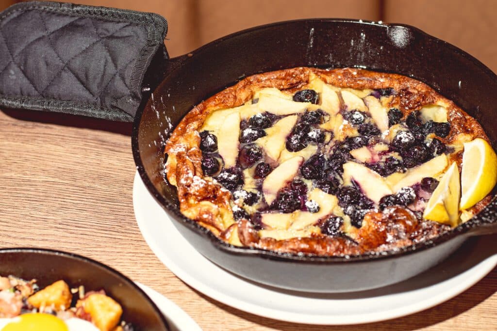Dutch Baby at Teaspoon on River Road (Photo by Jackie Tran)