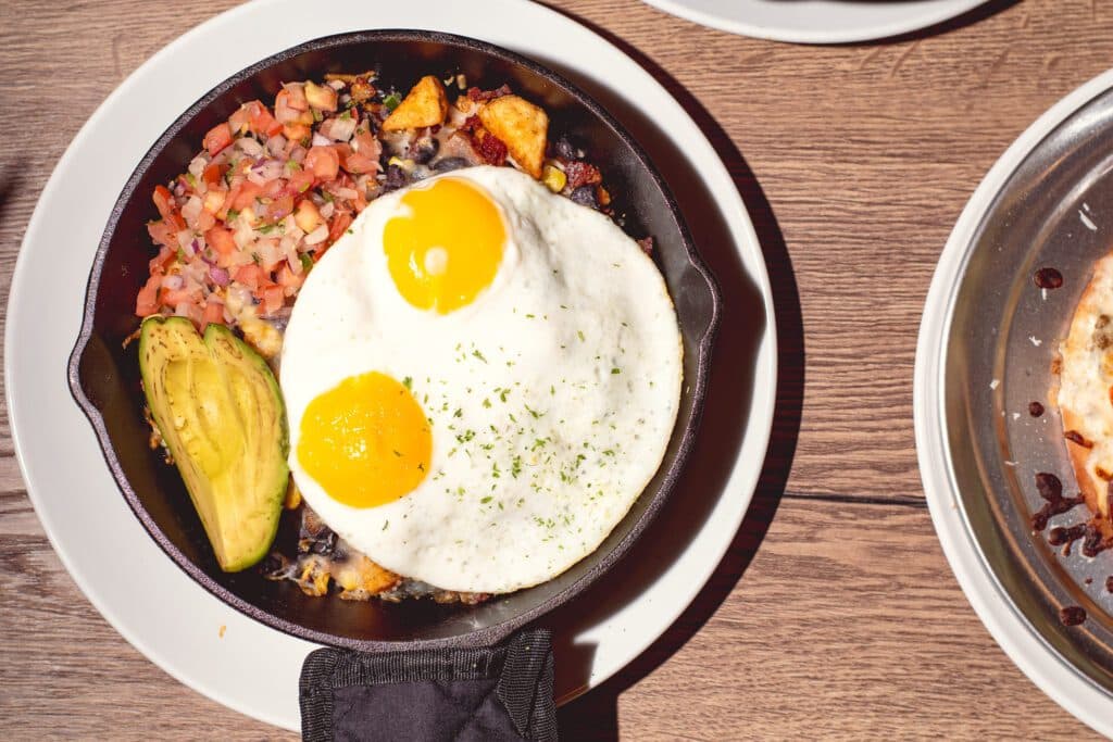 Southwestern Skillet at Teaspoon on River Road (Photo by Jackie Tran)