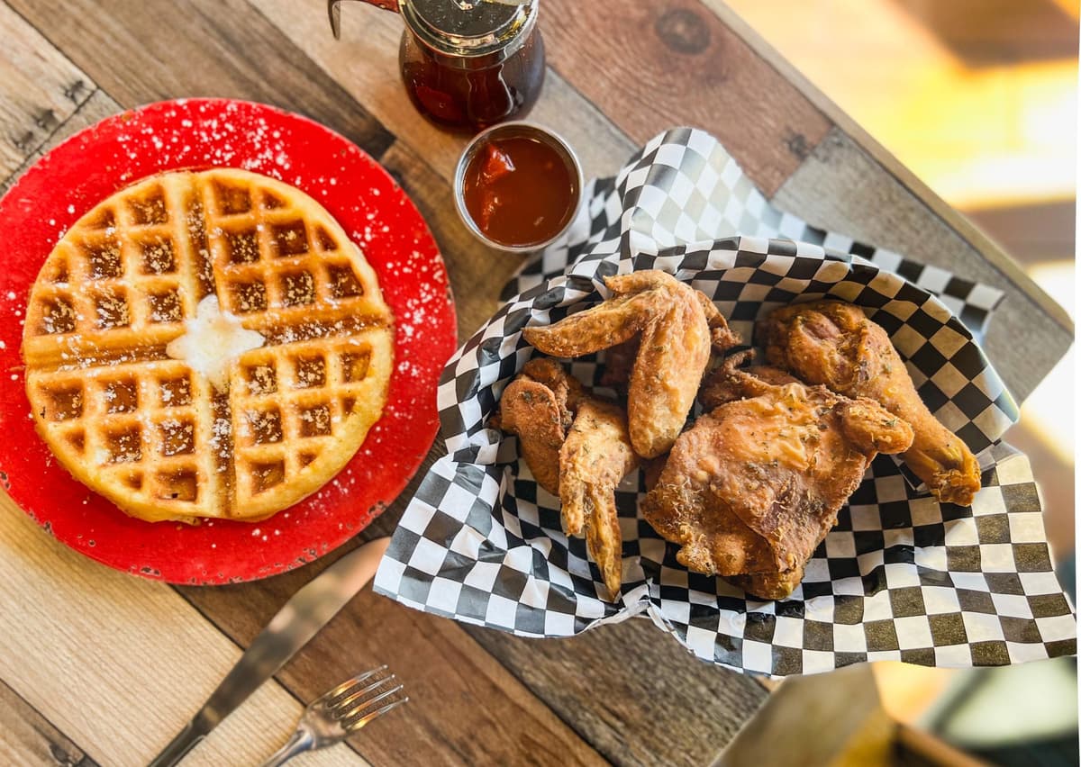 Chicken and Waffles at Janet & Ray's (Photo by Kim Johnston)
