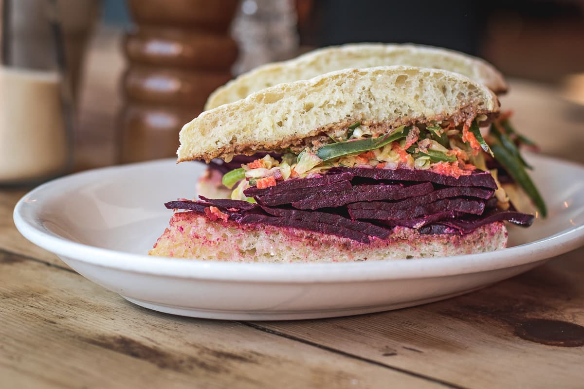 Smoked Beet Sandwich at 5 Points Market & Restaurant (Credit: Jackie Tran)