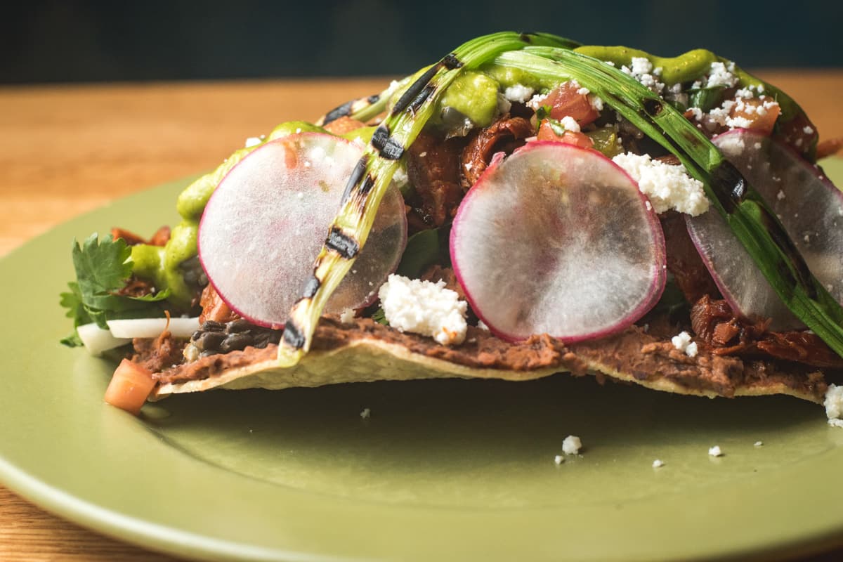 Braised Lamb Tostada at DOWNTOWN Kitchen + Cocktails (Credit: Jackie Tran)