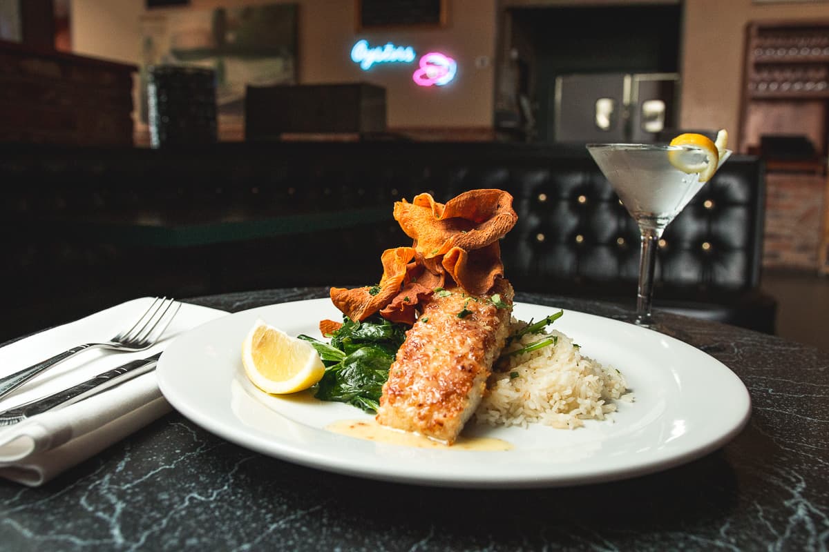 Macadamia Nut Crusted Hawaiian Fish at Kingfisher (Credit: Jackie Tran)