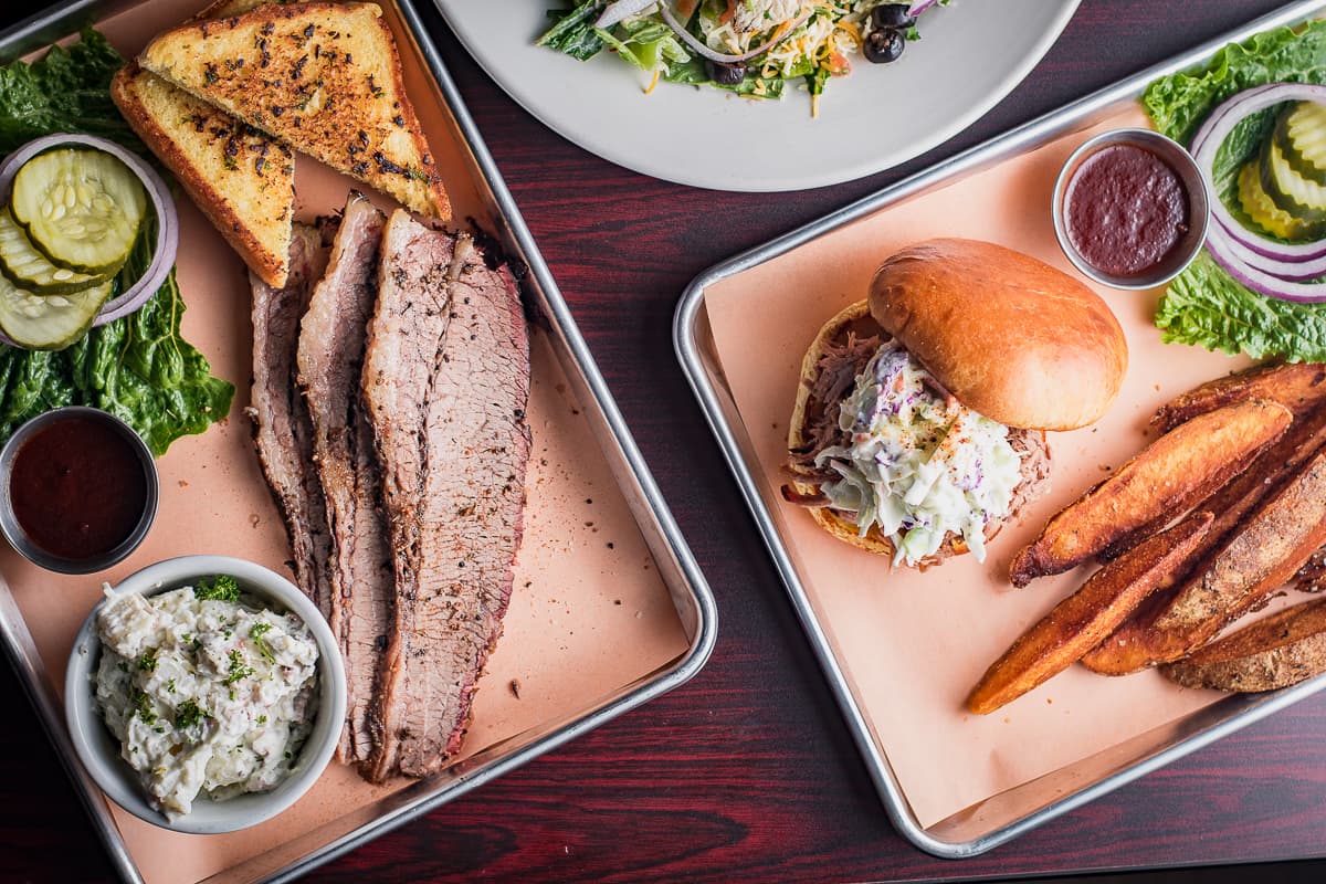 Lunch specials at the Horseshoe Grill (Credit: Jackie Tran)