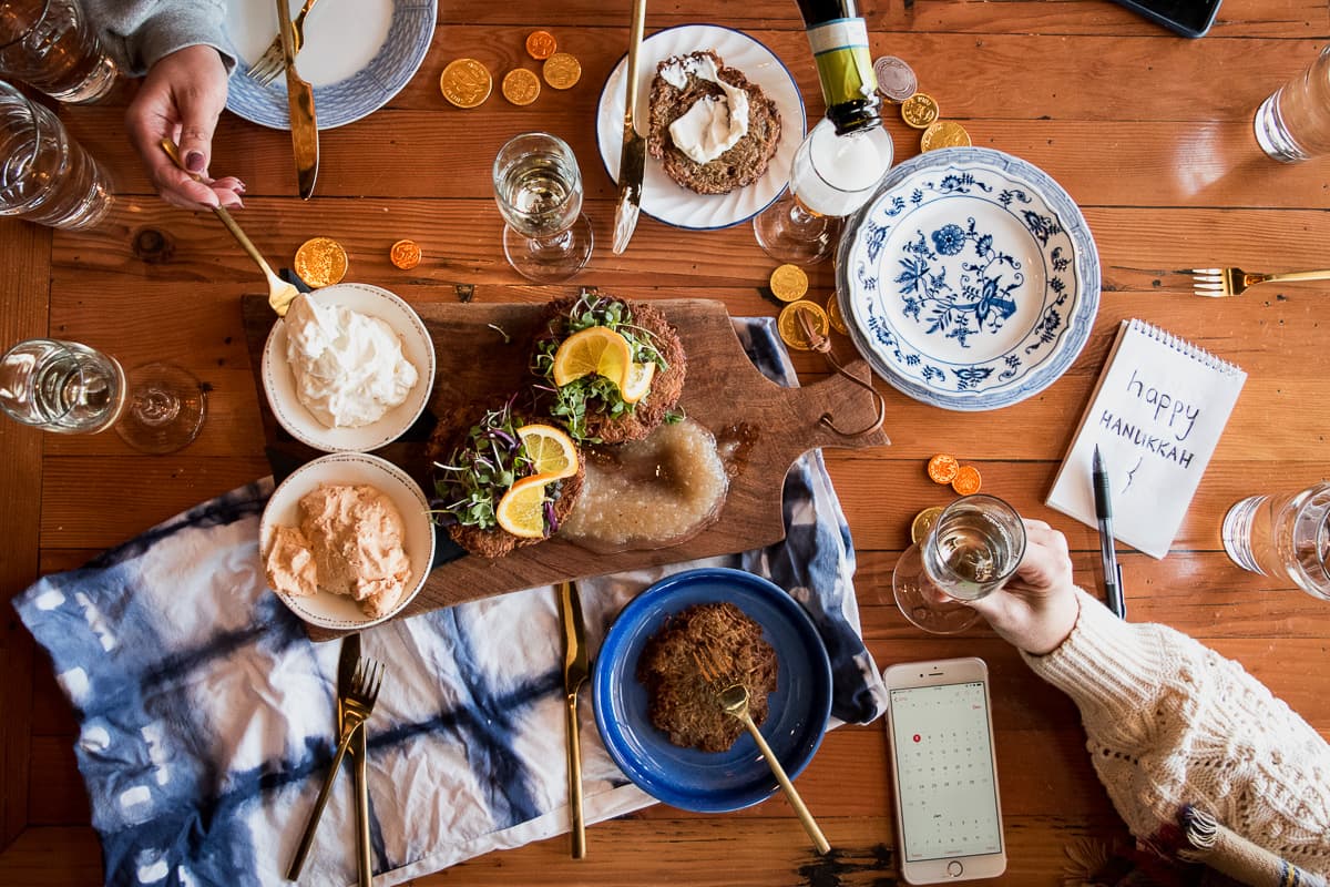 Latkes and prosecco at Ermanos Craft Beer & Wine Bar (Credit: Jackie Tran)