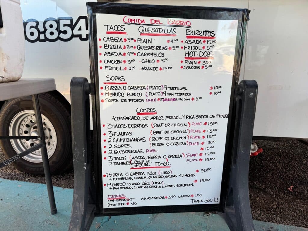 Menu at Comida del Barrio (Photo by Elian Macias Parada)