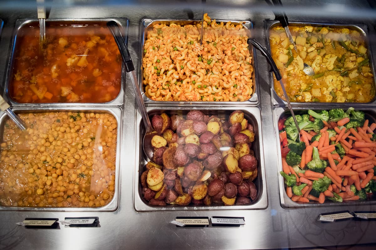 Lunch buffet at Govinda's Natural Foods Buffet (Credit: Jackie Tran)
