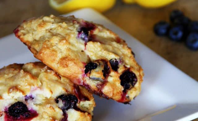 Le Buzz Lemon Blueberry Scone