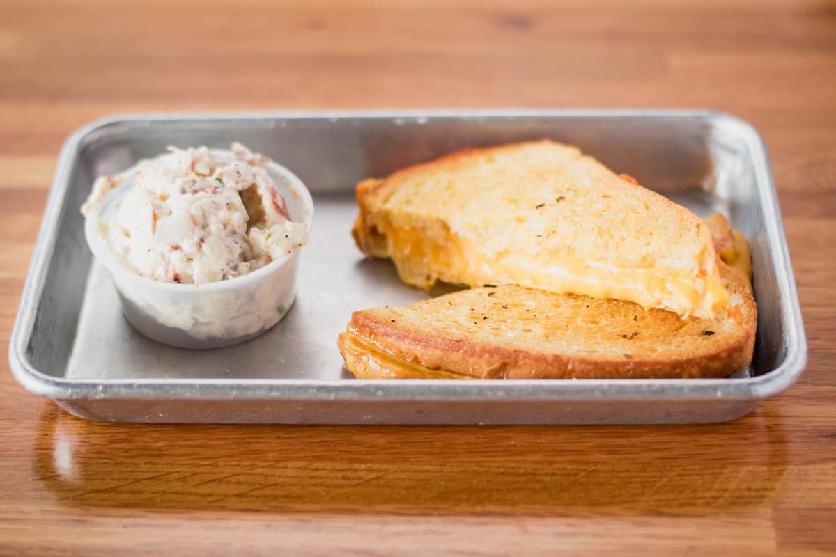 Se7en Grilled Cheese (Photo courtesy of Serial Grillers)