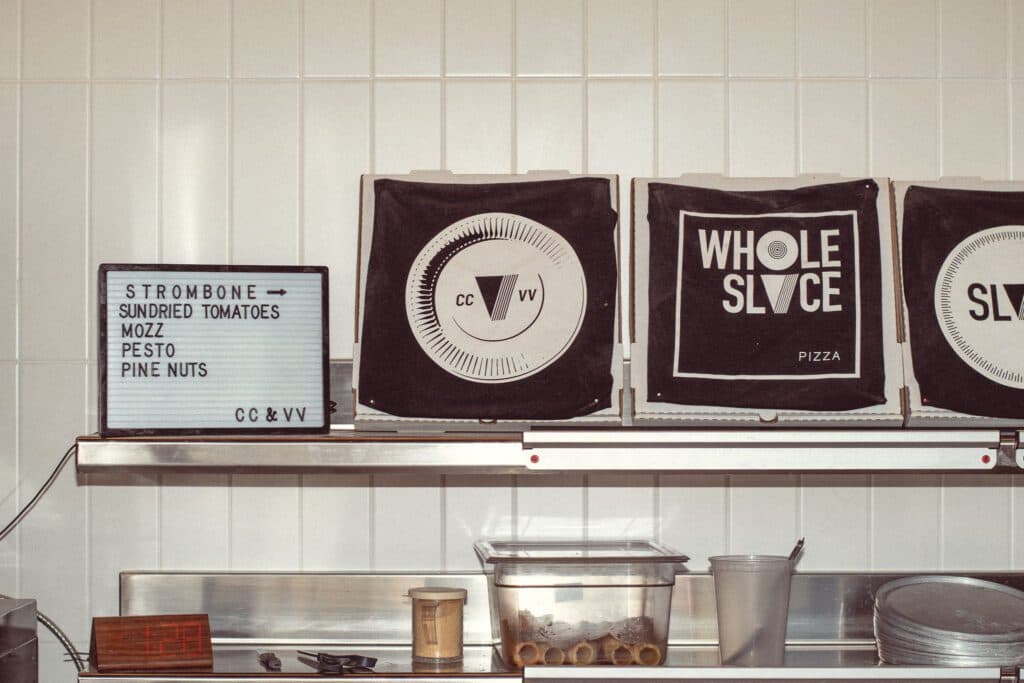 Interior at Whole Slvce Pizza (Photo by Jackie Tran)