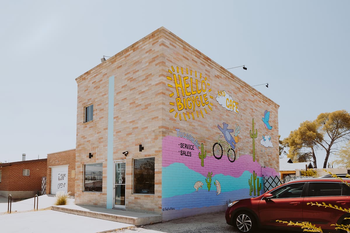 Hello Bicycle and Cafe