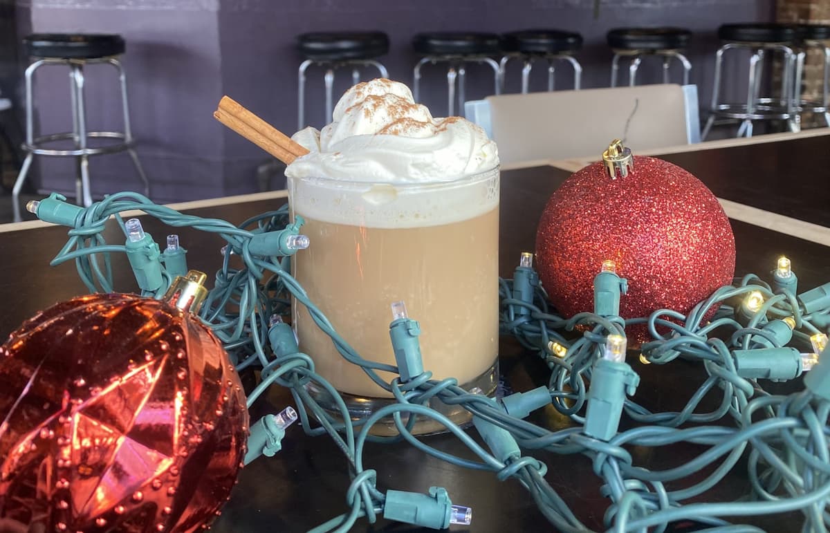 Irish Coffee (Photo courtesy of Che's Lounge)