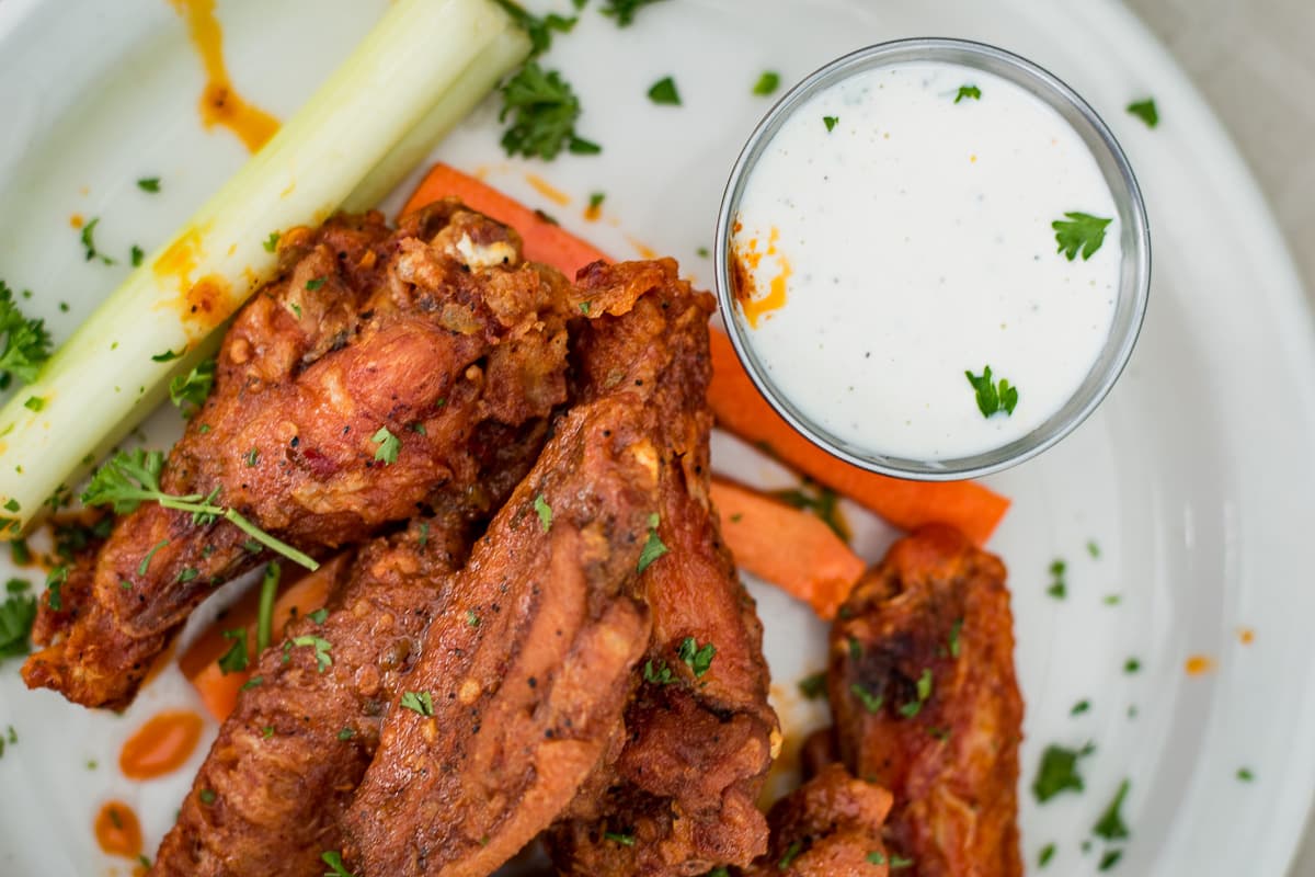 Hot Wings at Rocco's Little Chicago Pizzeria (Credit: Jackie Tran)