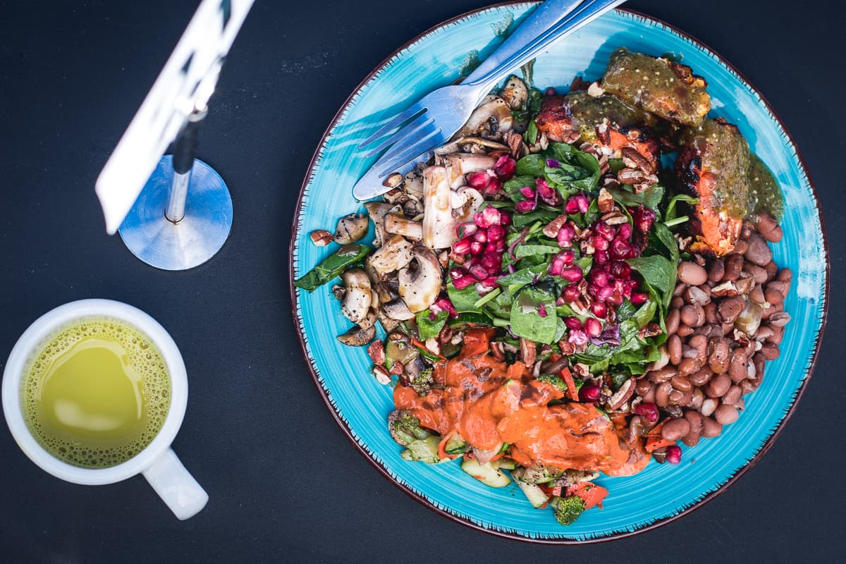 Spinach Salad at Tumerico (Credit: Jackie Tran)