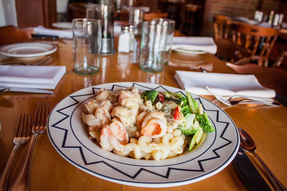 Shrimp Scampi Pasta at Jonathan's Cork (Credit: Chelsey Wade)