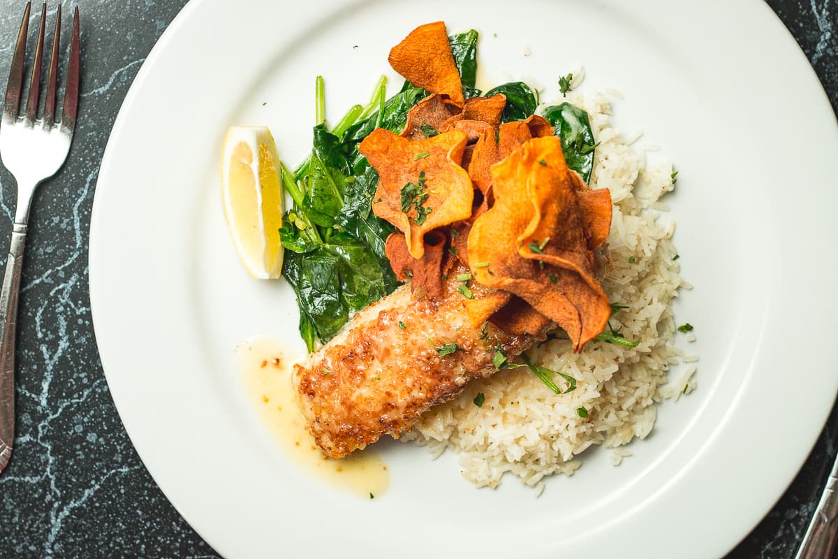 Macadamia Nut Crusted Hawaiian Fish at Kingfisher (Credit: Jackie Tran)