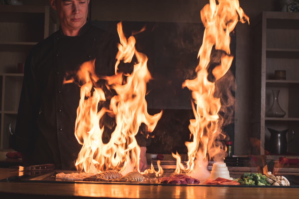 Master Teppan Chef Mike Meunier at Mr. An's (Credit: Jackie Tran)