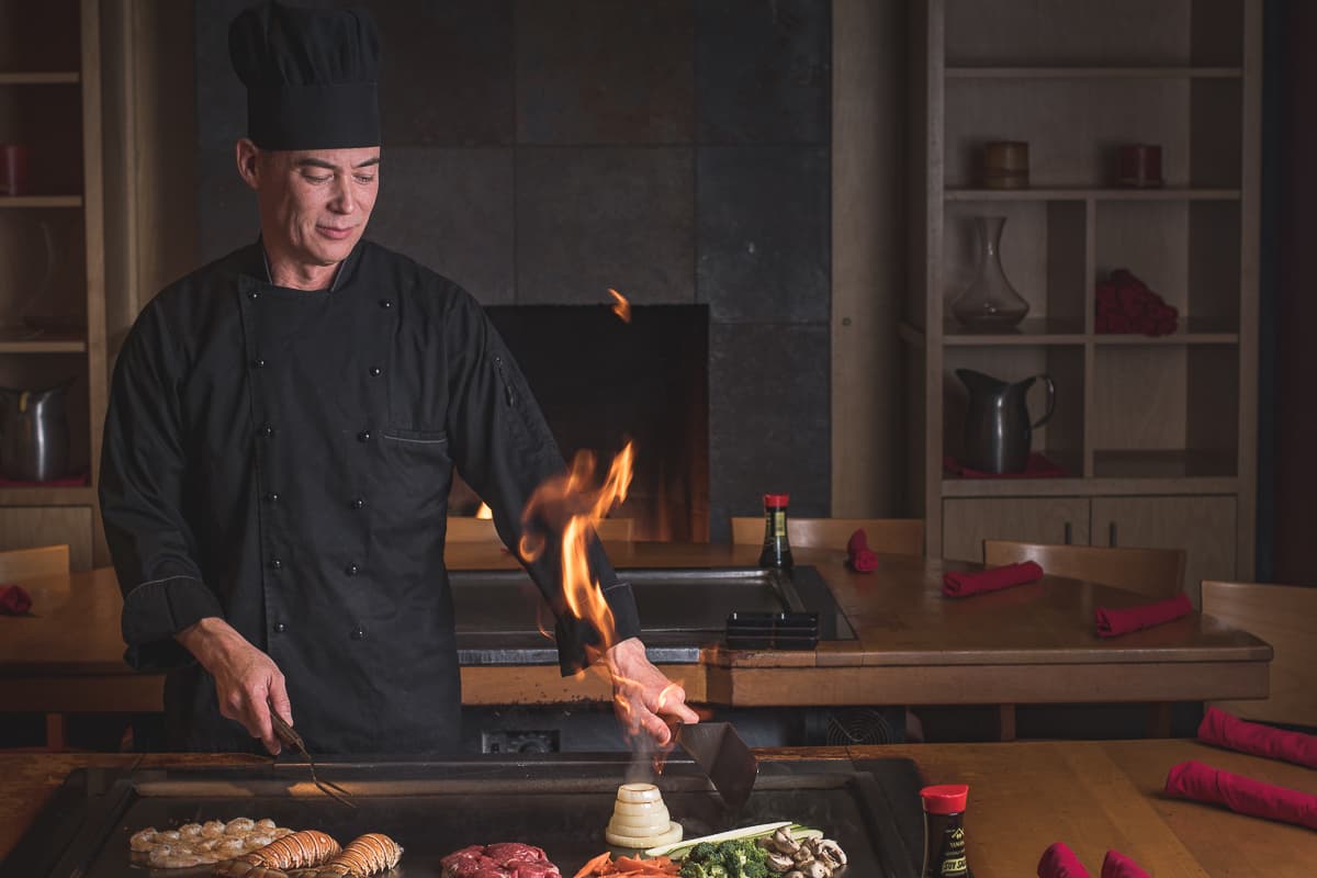 Master Teppan Chef Mike Meunier at Mr. An's (Credit: Jackie Tran)