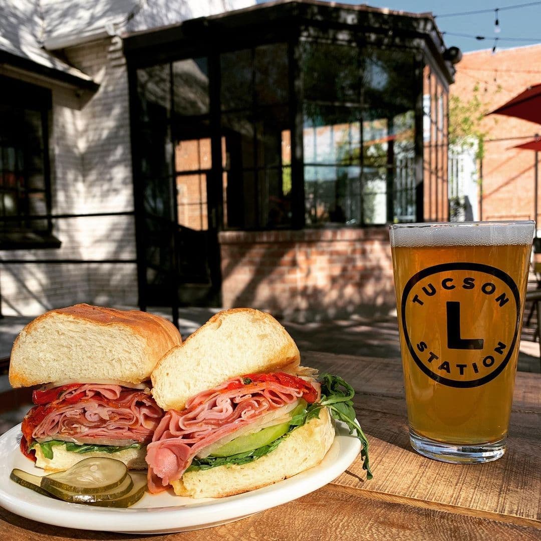 L Station Cafe & Bar