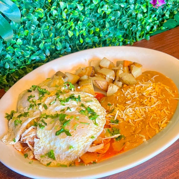 a bowl of food on a plate