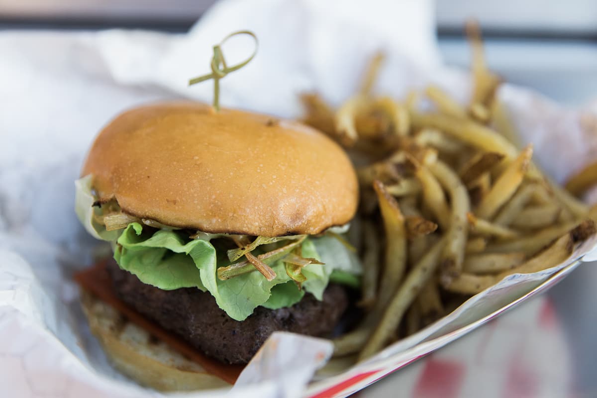 Spicy Sriracha Burger and fries at Molecular Munchies (Credit: Taylor Noel Photography)