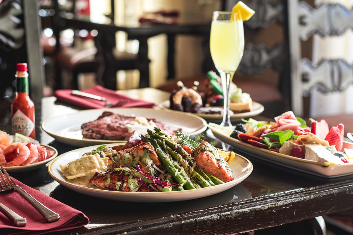 Brunch at Tanque Verde Ranch (Credit: Jackie Tran)