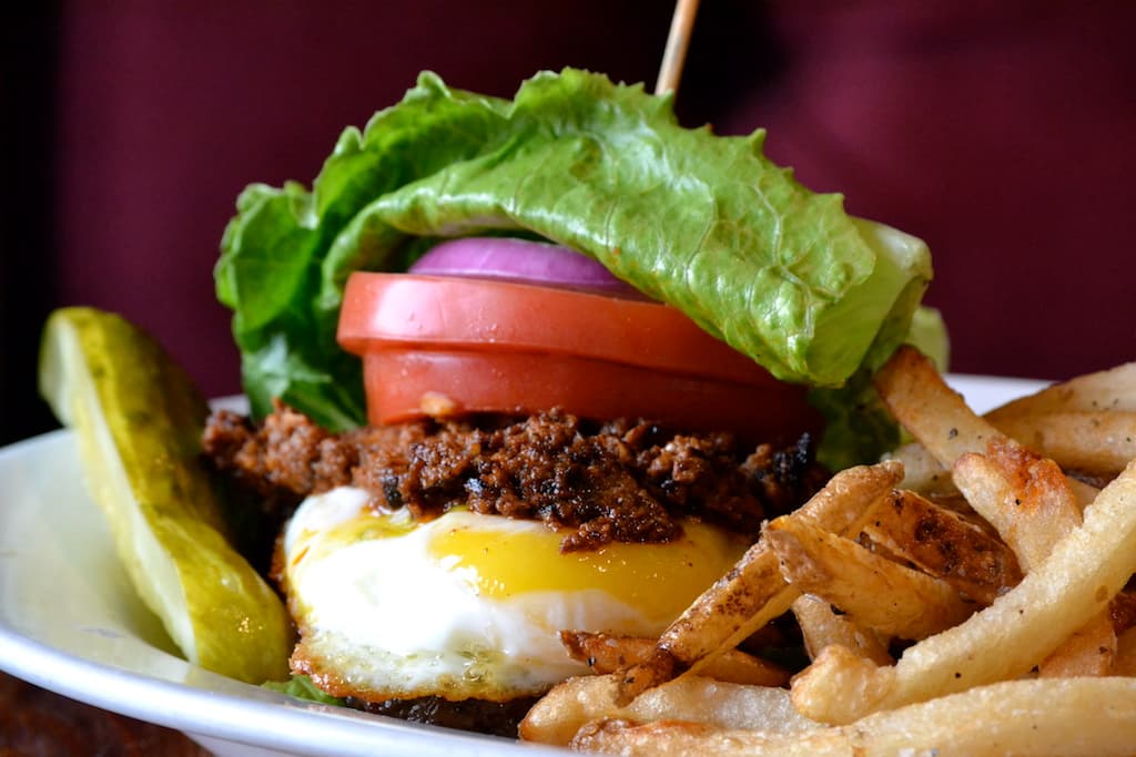 Bunhugger Backyard Burger at The Parish (Credit: Lacey & Suede)