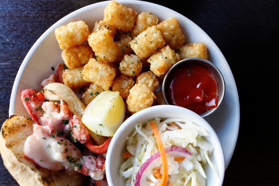 Individual Combo at Cafe Desta (Credit: Mark Navarro)